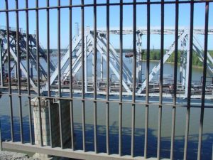 image001